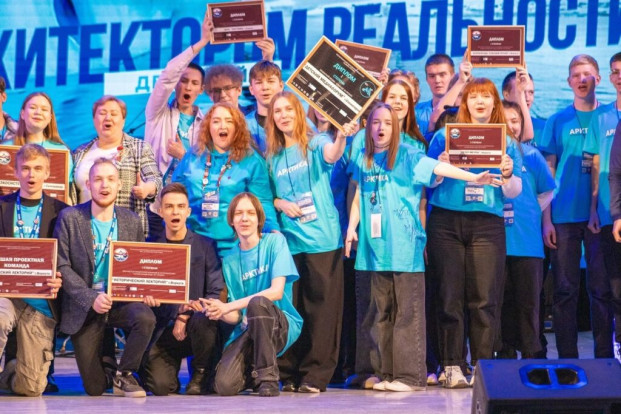 Заполярные романтики приглашают встречать весну в Арктике! 1